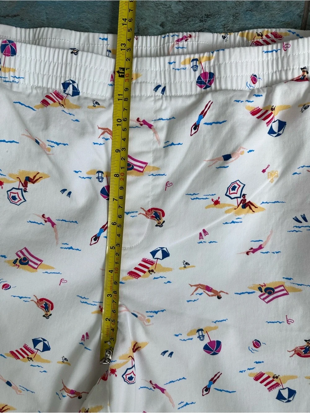 Lands' End Shorts Womens 24W Mid Rise Pull On Elastic Travel Beach Graphic Print
